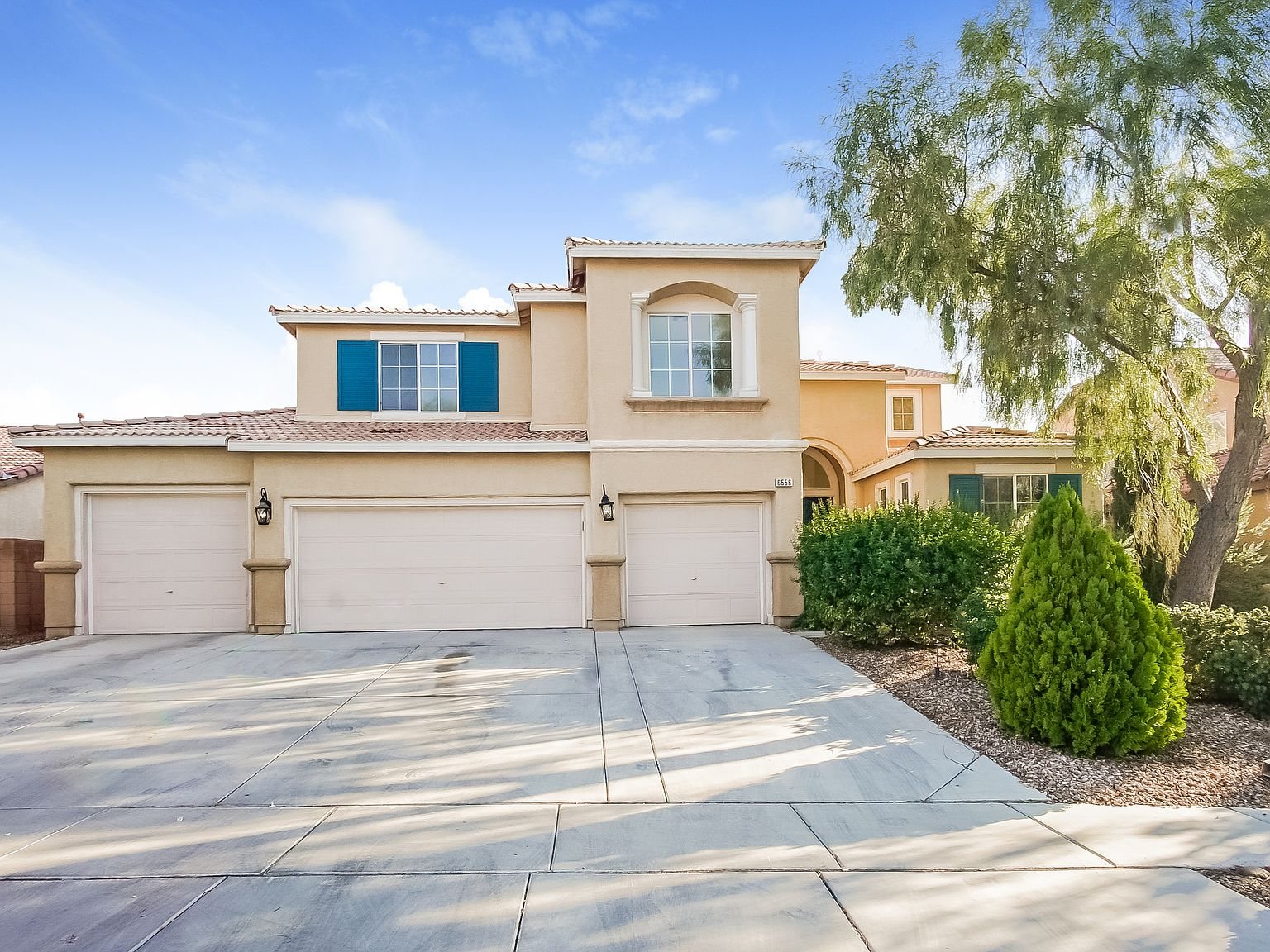 6556 Black Oaks St, photo 1 of 1